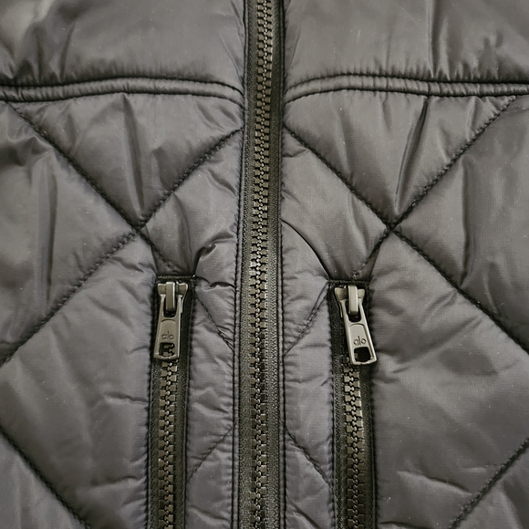 ALO Yoga snowrider puffer jacket - Picture 7 of 15